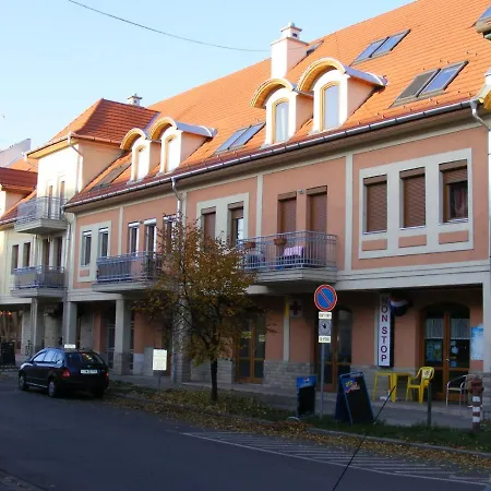 Apartment Belvaros Apartman