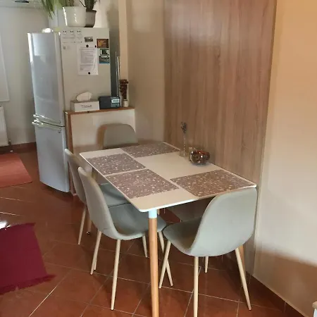 Belvaros Apartman *